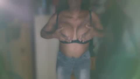 Snapshot of naomifux chatting on 01.21.25 Naomi online show from 01.21.25