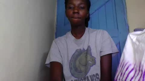 Snapshot of naomilittle905047 chatting on 02.16.26 naomilittle905047 online show from 02.16.26