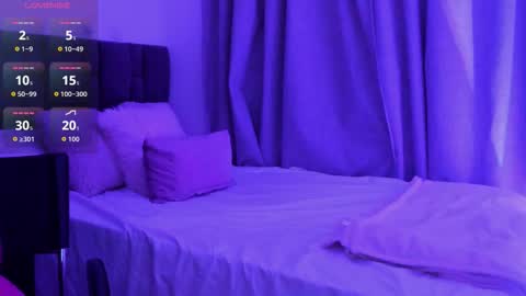 Snapshot of naomipalmer_ chatting on 11.18.25 Naomi online show from 11.18.25