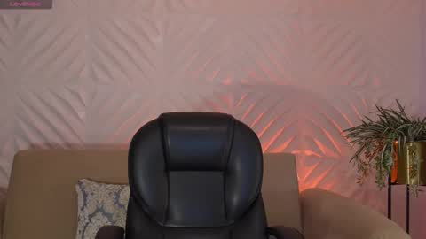 Naomi online show from 03.18.26