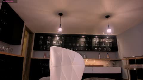 Naomi online show from 04.20.26