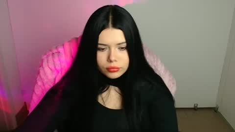 Naomi online show from 10.11.25