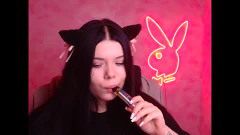 Naomi online show from 11.25.25