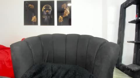 naomiwildburn online show from 02.22.25