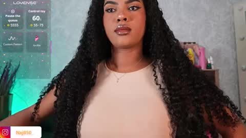 Snapshot of naomixjones1 chatting on 03.09.26 Naomi online show from 03.09.26