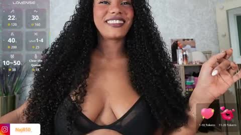 Snapshot of naomixjones1 chatting on 04.05.26 Naomi online show from 04.05.26