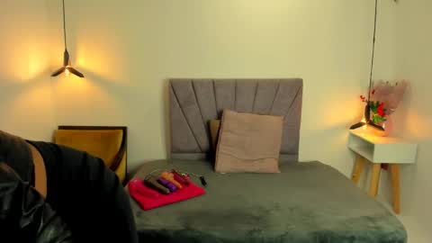N A O M Y online show from 05.20.26
