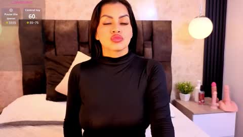 Snapshot of naomy_smithx chatting on 01.06.26 Naomy Smith online show from 01.06.26