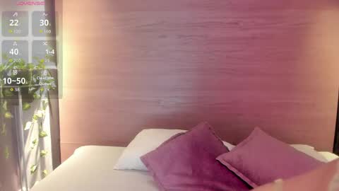 Naomy  online show from 04.07.26