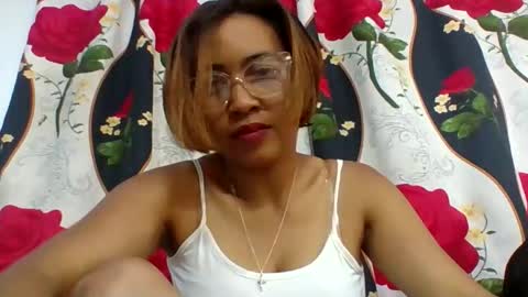 Snapshot of narindra884634 chatting on 03.19.26 narindra884634 online show from 03.19.26