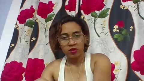 Snapshot of narindra884634 chatting on 04.20.26 narindra884634 online show from 04.20.26
