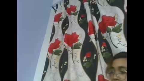 Snapshot of narindra884634 chatting on 04.29.26 narindra884634 online show from 04.29.26