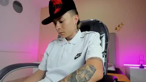 Nascary Fox online show from 04.17.26