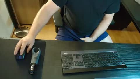 Snapshot of nase17 chatting on 02.05.25 nase online show from 02.05.25