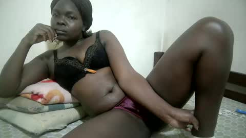 Snapshot of nasty_doll2 chatting on 06.25.26 bree online show from 06.25.26