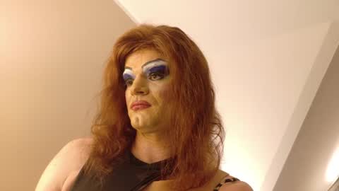 Snapshot of nasty_mature_estter chatting on 07.24.26 Estter online show from 07.24.26