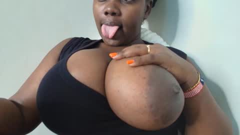 Snapshot of nasty_nohelah chatting on 02.16.26 chimummy online show from 02.16.26