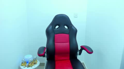 Snapshot of nata_gil19 chatting on 04.17.26 Karo online show from 04.17.26
