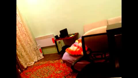 natali online show from 10.21.25