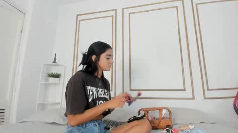 Naty  online show from 02.23.25