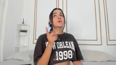 Naty  online show from 02.23.25