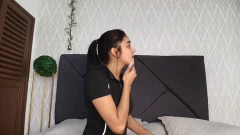 Naty  online show from 09.16.25