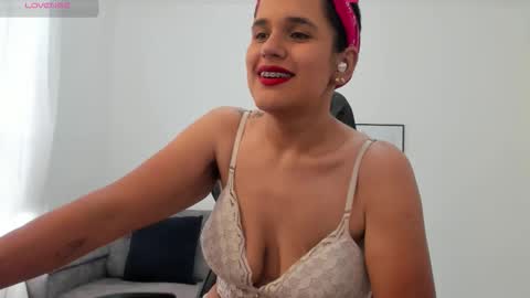Snapshot of natalia_curvy1 chatting on 03.02.26 Nathalia online show from 03.02.26