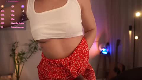 Snapshot of natalia_exotic chatting on 02.23.25 Natalia online show from 02.23.25