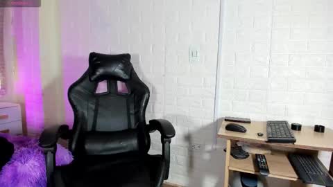 Natalia Kiss online show from 02.06.26