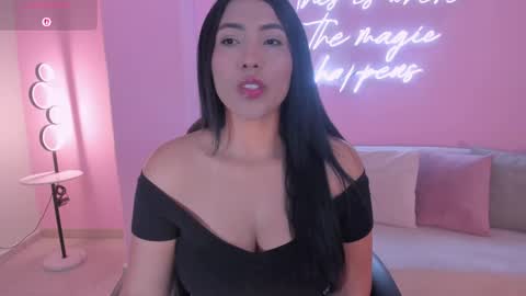 Snapshot of natalielewis_ chatting on 04.21.26 Natalie Lewis online show from 04.21.26