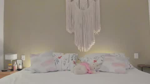 Snapshot of nataly_05 chatting on 09.27.25 anatalybee online show from 09.27.25