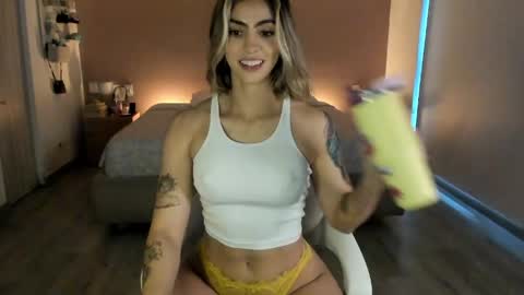 Snapshot of nataly_05 chatting on 06.07.26 anatalybee online show from 06.07.26