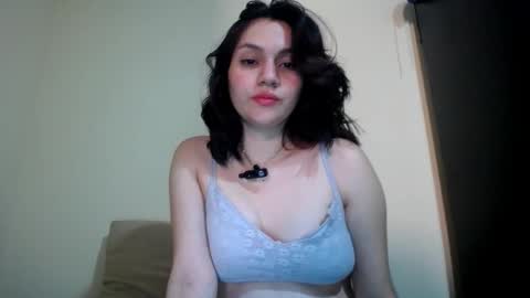 Snapshot of nataly__portman__ chatting on 10.22.25 Nataly online show from 10.22.25