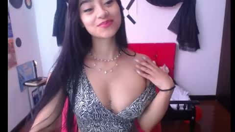 Nataly Escobar online show from 02.07.25