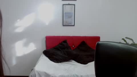 Nataly Escobar online show from 01.07.26