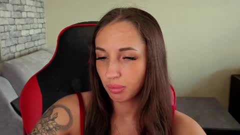 Nataly online show from 04.21.26