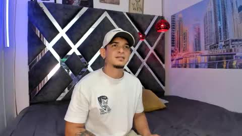 Snapshot of natan_77 chatting on 09.15.25 natan_77 online show from 09.15.25