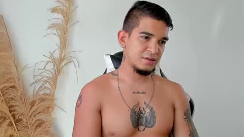 Snapshot of natan_77 chatting on 10.19.25 natan_77 online show from 10.19.25