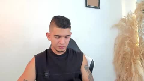 Snapshot of natan_77 chatting on 11.25.25 natan_77 online show from 11.25.25