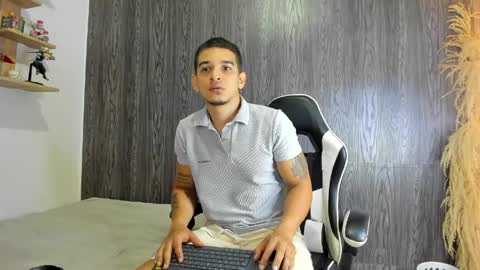 Snapshot of natan_77 chatting on 04.12.26 natan_77 online show from 04.12.26