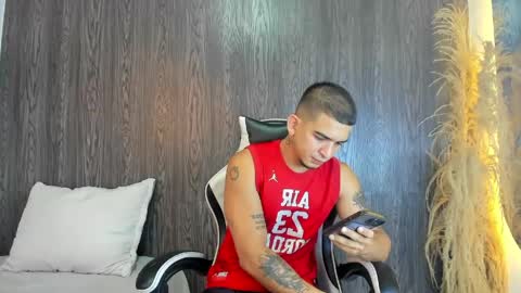 Snapshot of natan_77 chatting on 04.25.26 natan_77 online show from 04.25.26
