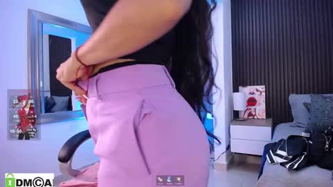 Snapshot of natasha__jackson chatting on 09.24.25 natasha online show from 09.24.25