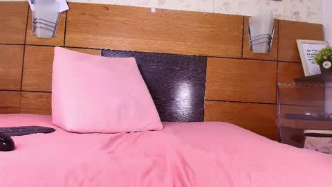 Snapshot of natasha_luna_ chatting on 02.26.25 Natasha online show from 02.26.25