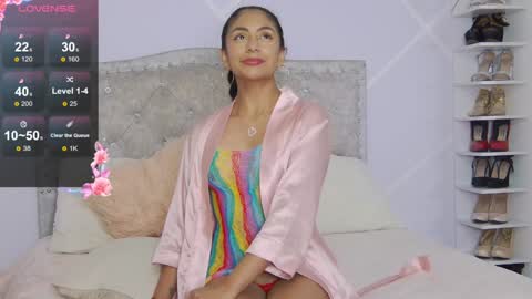Snapshot of natasha_shine22 chatting on 12.20.24 natasha_shine22 online show from 12.20.24