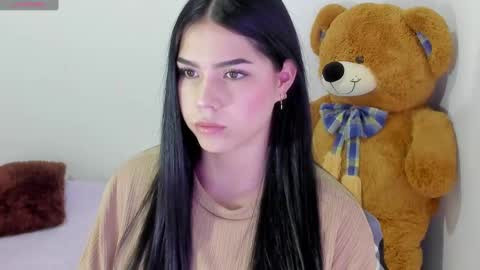 Snapshot of natasha_su chatting on 12.12.24 Natalia online show from 12.12.24