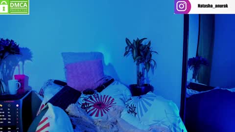 Natasha Anurak online show from 02.05.25