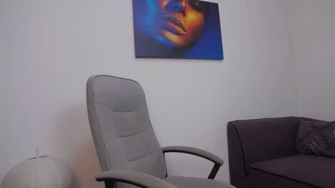 Snapshot of natashaboobs chatting on 12.10.24 natashaboobs online show from 12.10.24