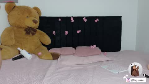 Snapshot of natashaparker__ chatting on 10.25.25 Natasha online show from 10.25.25