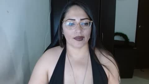 Snapshot of natashasmithe chatting on 11.24.25 Natasha Smithe online show from 11.24.25