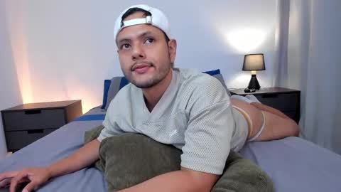 Snapshot of nate_ocean chatting on 02.11.26 Nate Ocean online show from 02.11.26